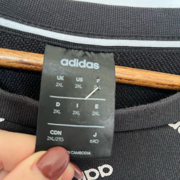 Adidas Y2K Graphic Black Crewneck Size 2X - Picture 10 of 14